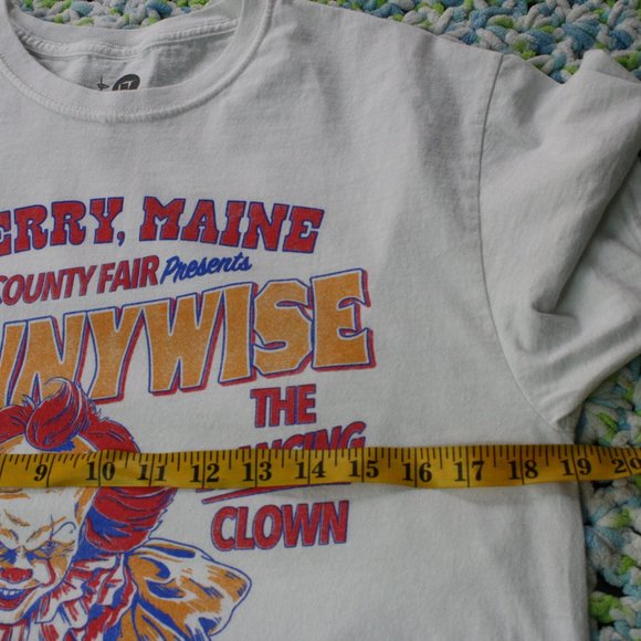 Pennywise Clown IT Graphic T-shirt Size M - Picture 5 of 8